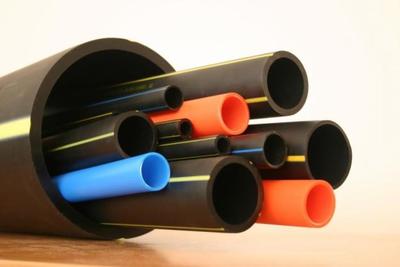 Пластиковые (полиэтиленовые) трубы  - main